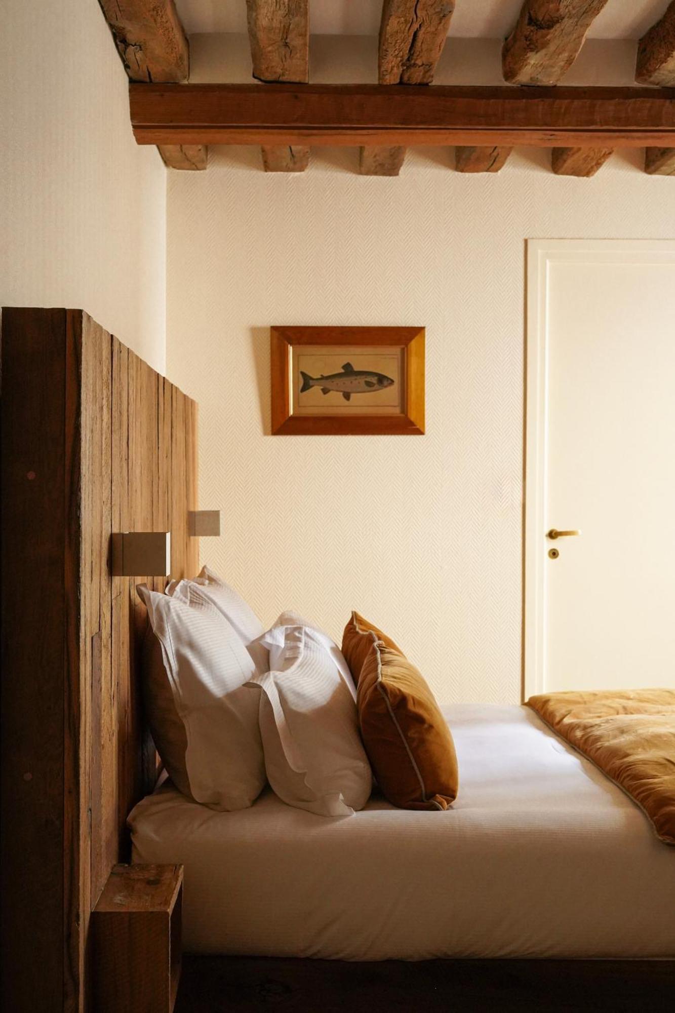 Hotel L'absinthe 3*